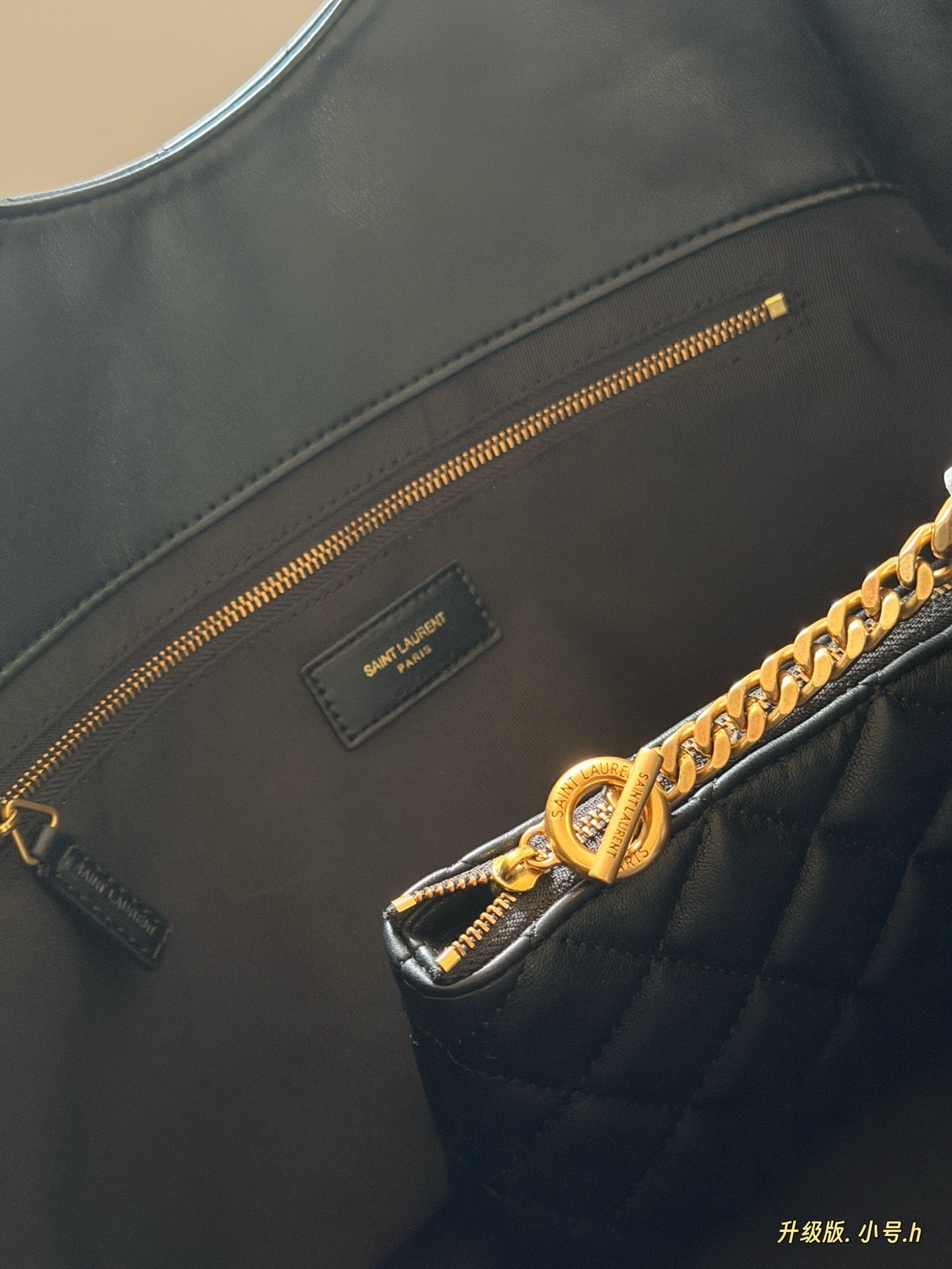 Luxury and Contemporary-Luxury Handbags Crafted Exclusively for Elegant Ladies-4