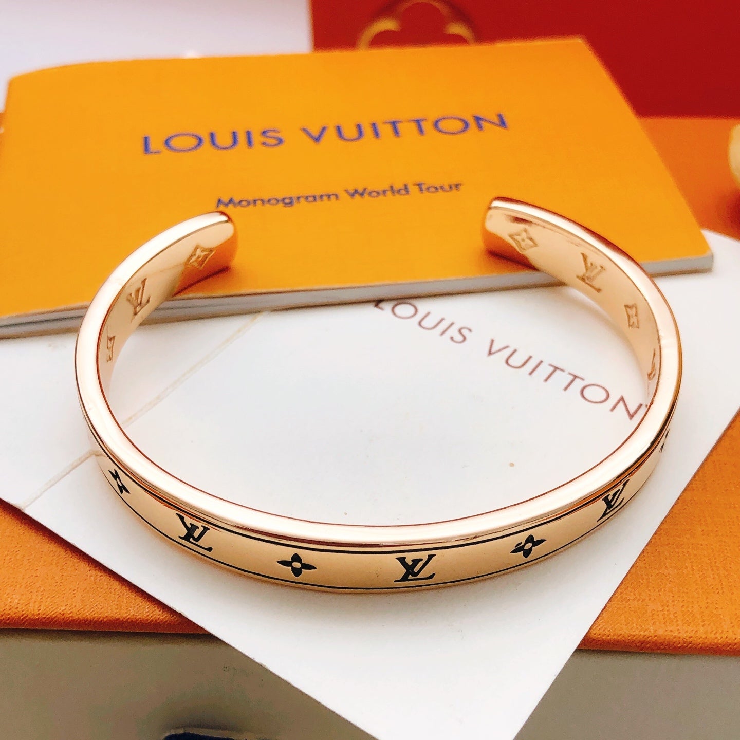 High-Quality Polished Bangle