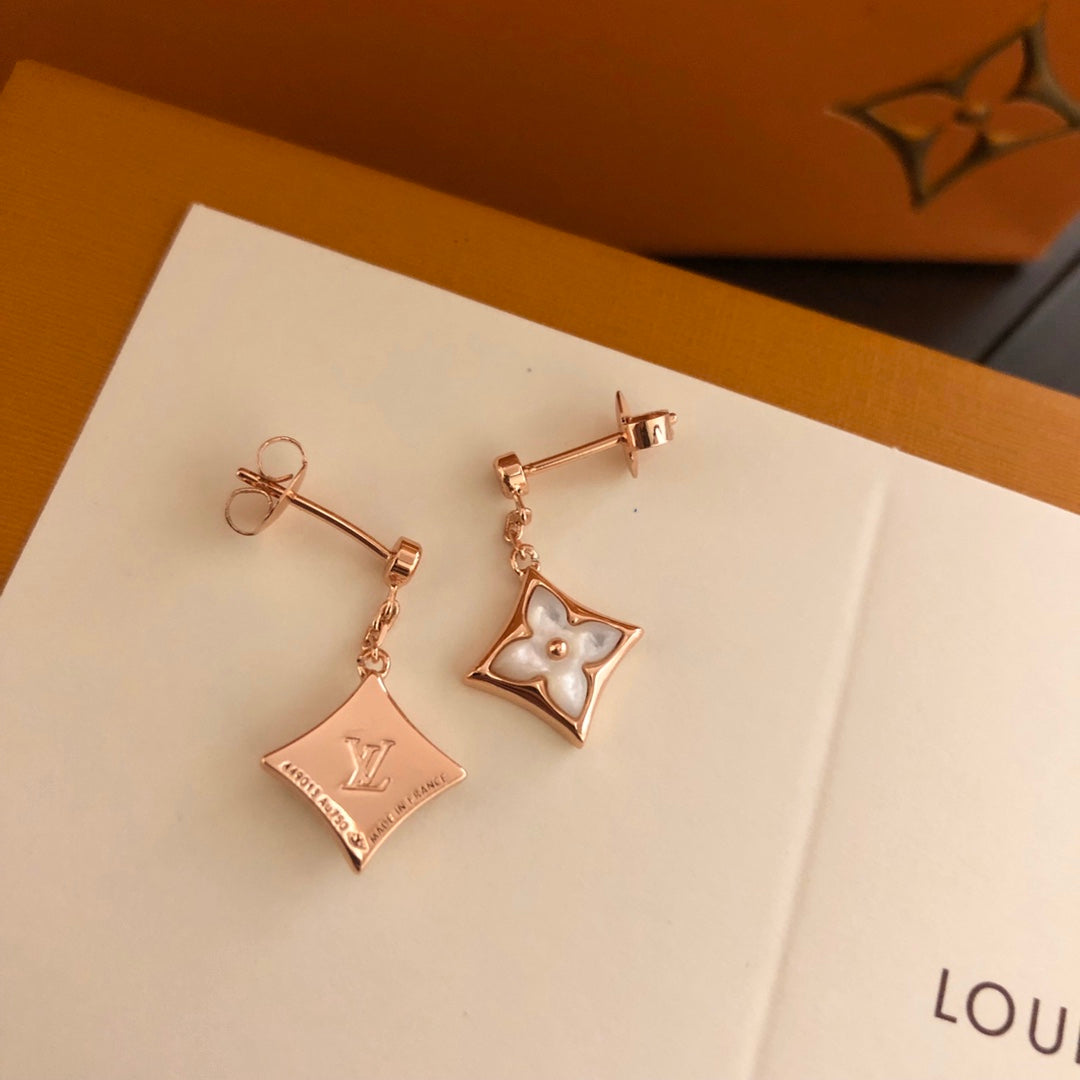 Rhombus-Shaped Floral Natural White Mother-of-Pearl and Diamond Earrings