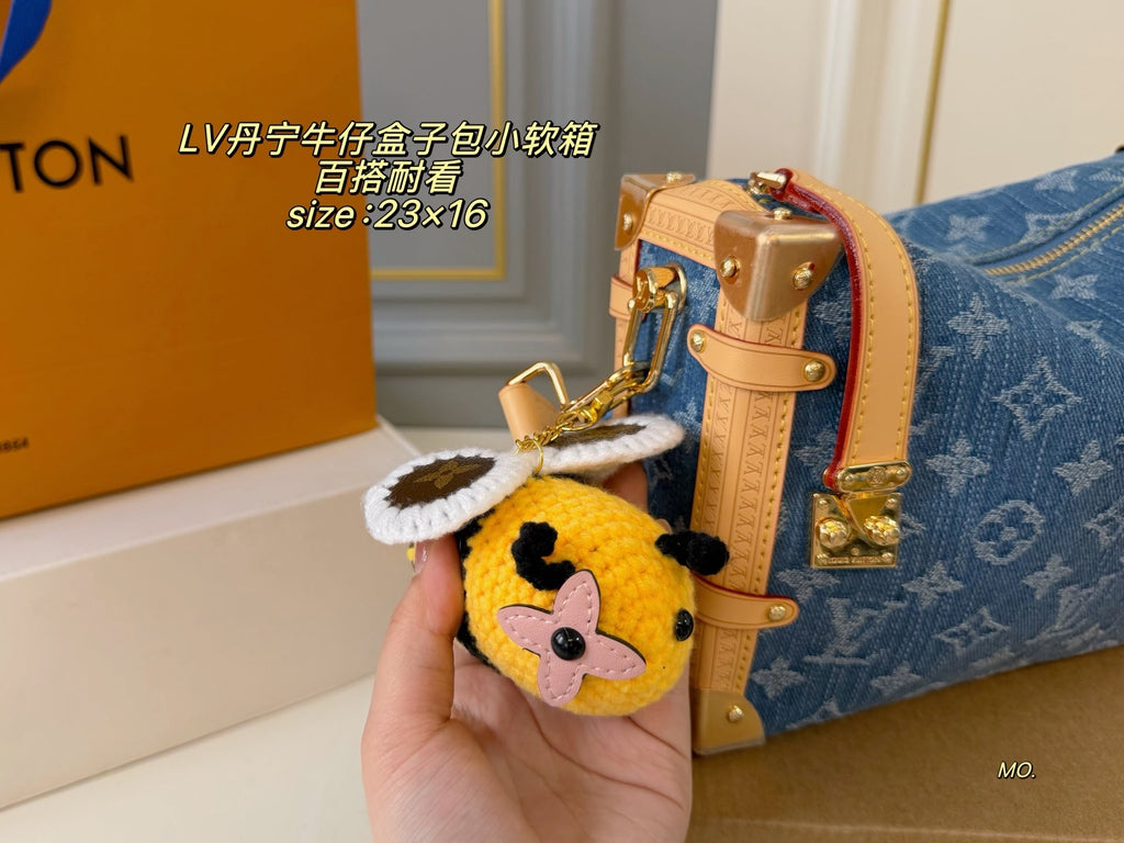 High-End Women's Fashion Handbags-10