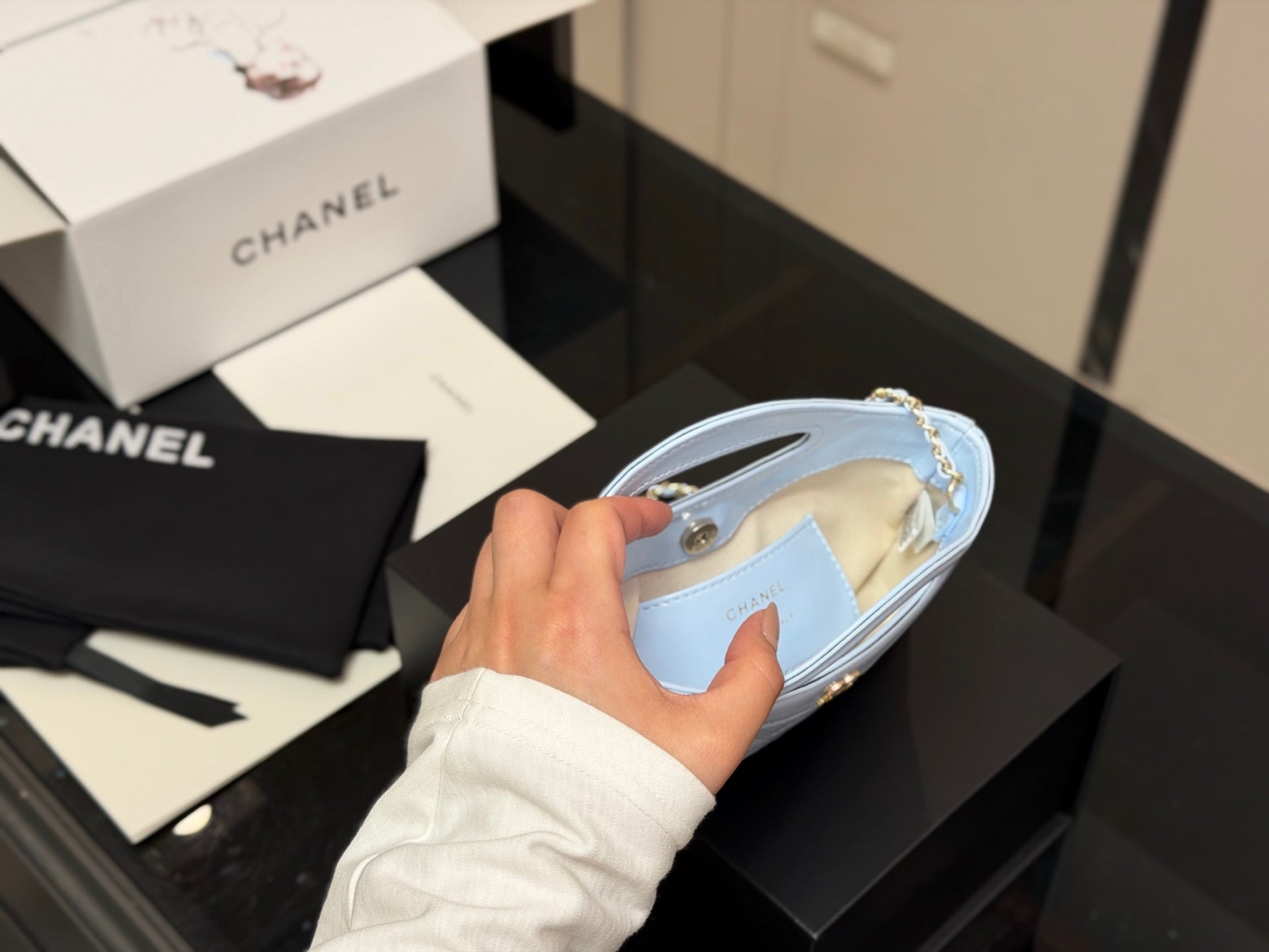 High-End Women's Fashion Handbags-27