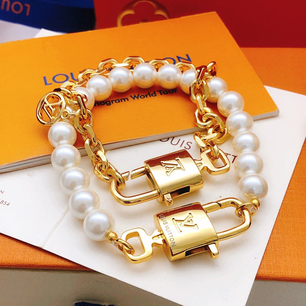 Double-Layer Pearl Bracelet with Clasp