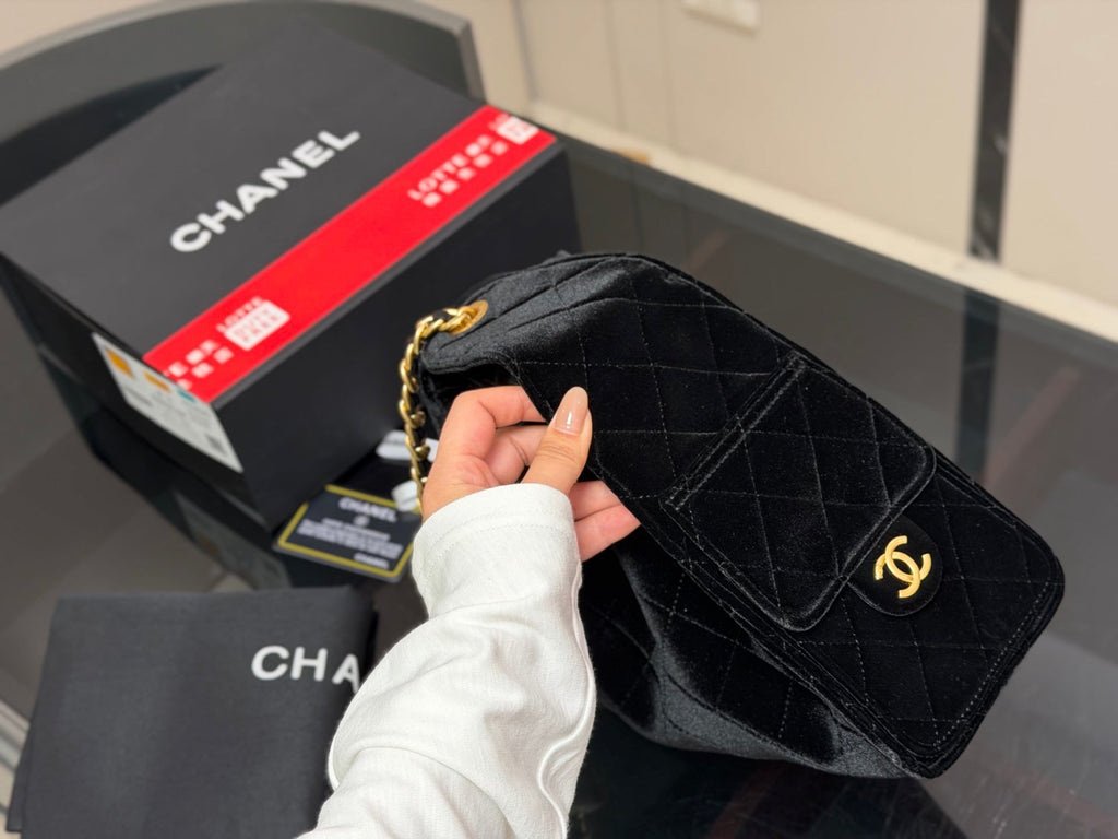 High-End Women's Fashion Handbags-17