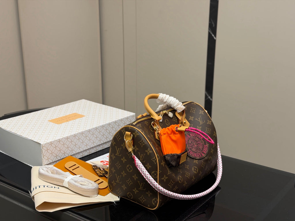 Premium Fashion Travel Bags-22