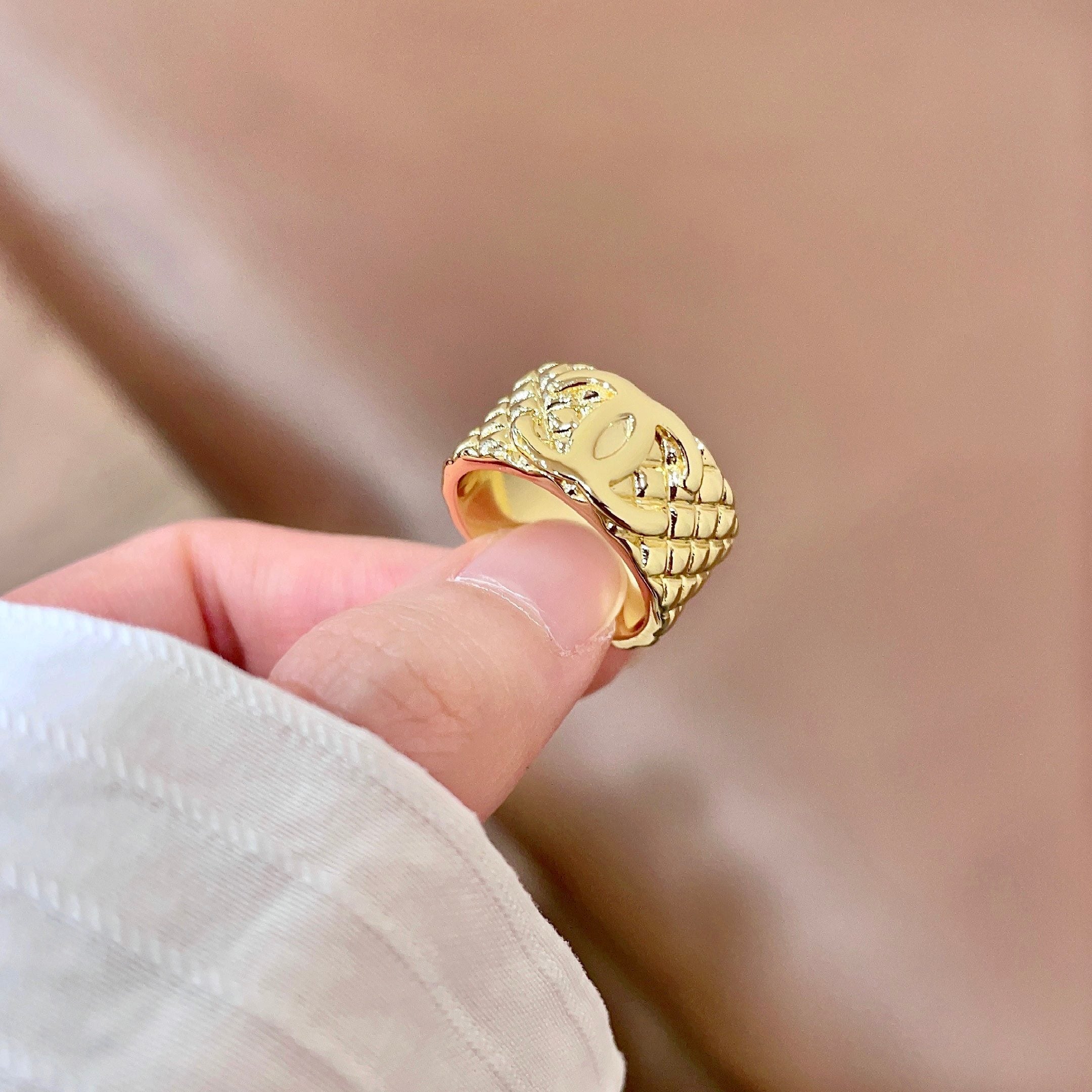 High-Quality Rings-192