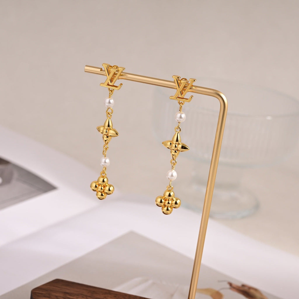 High-Quality, Stylish Stud Earrings