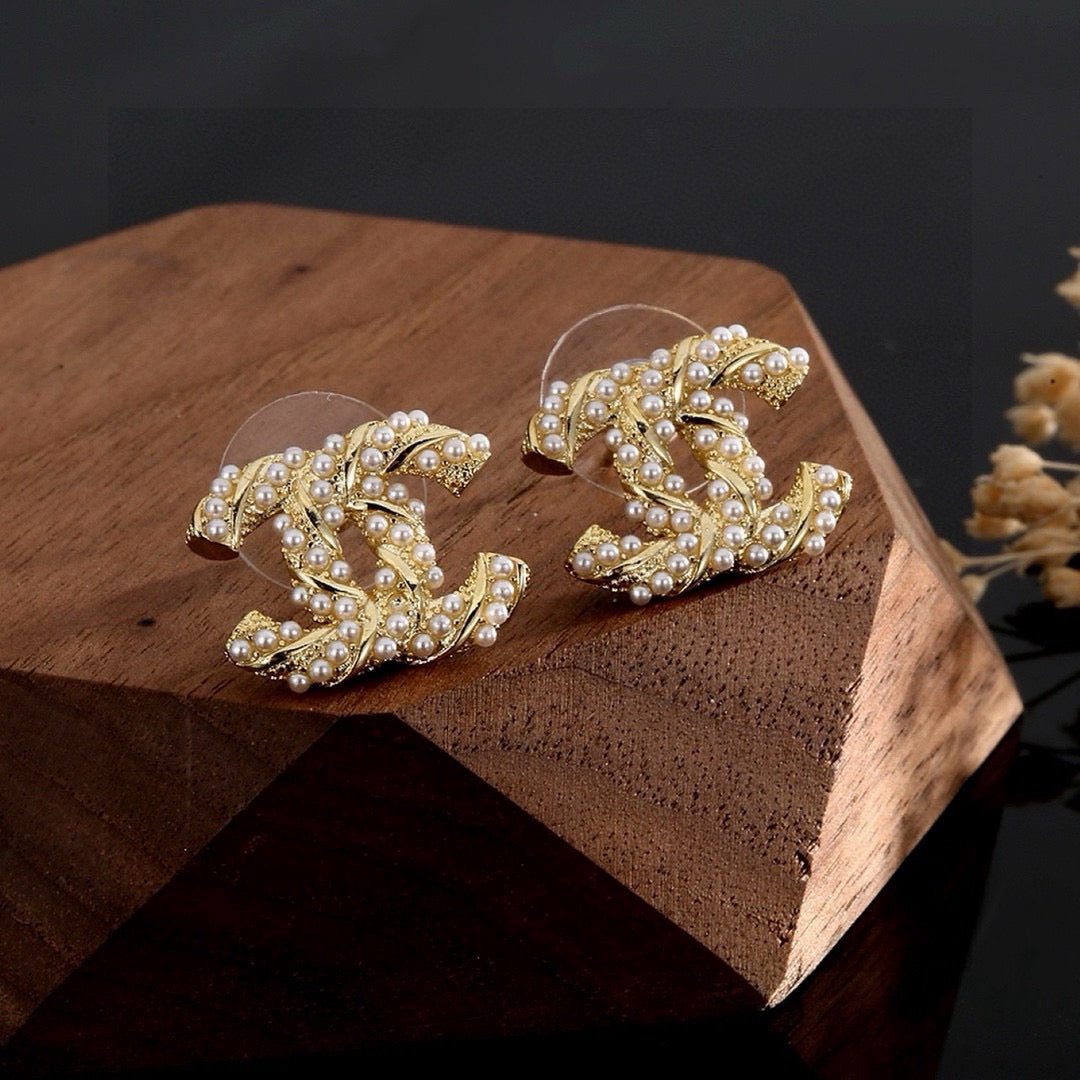 High-Quality Stud Earrings-105