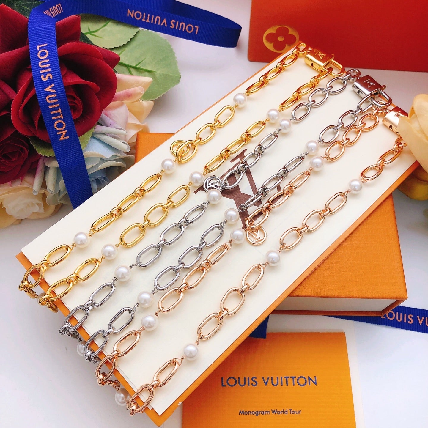 Pearl Clasp Necklace
