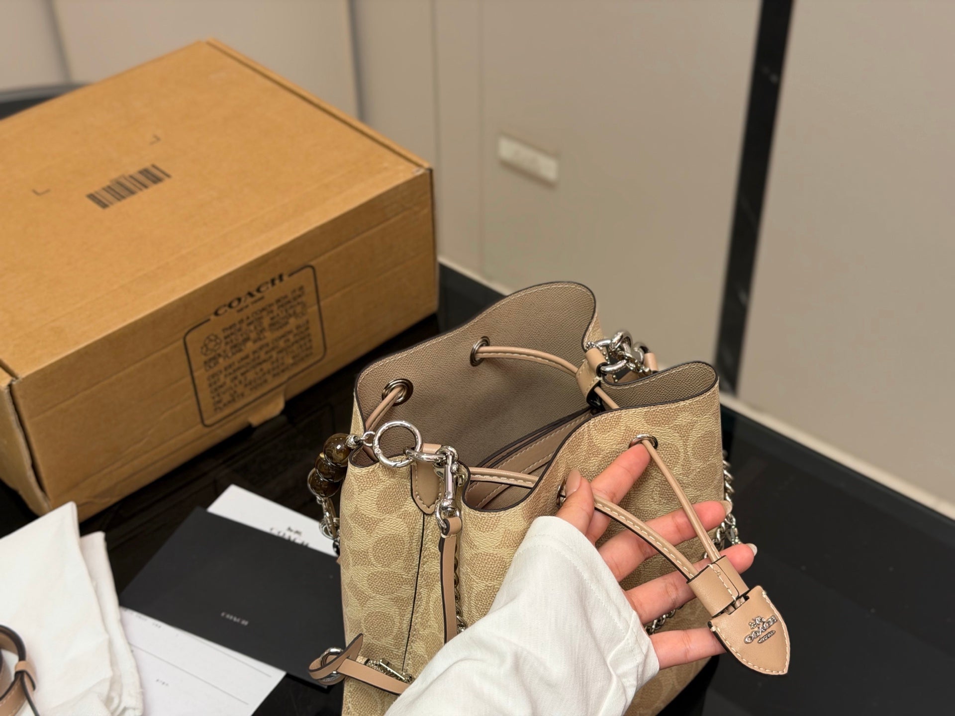 High-End Women's Fashion Handbags-21