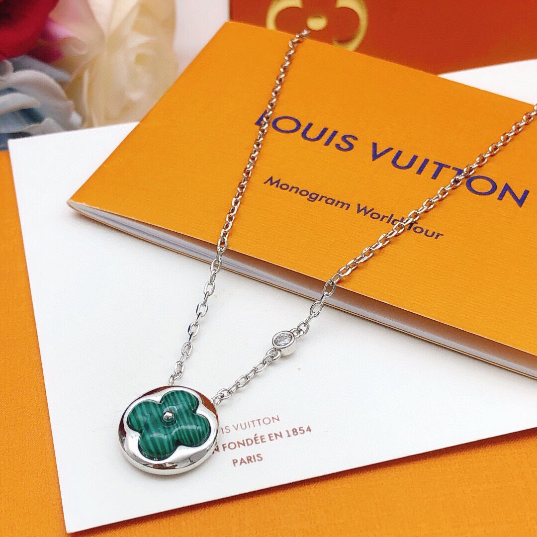 High-Quality Necklaces-32