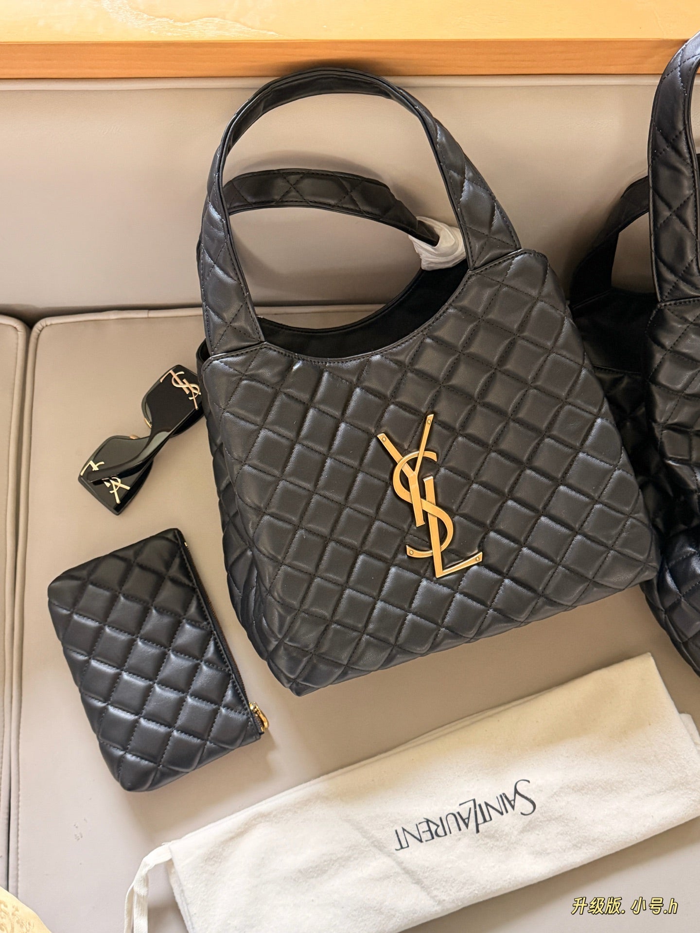 Luxury and Contemporary-Luxury Handbags Crafted Exclusively for Elegant Ladies-4