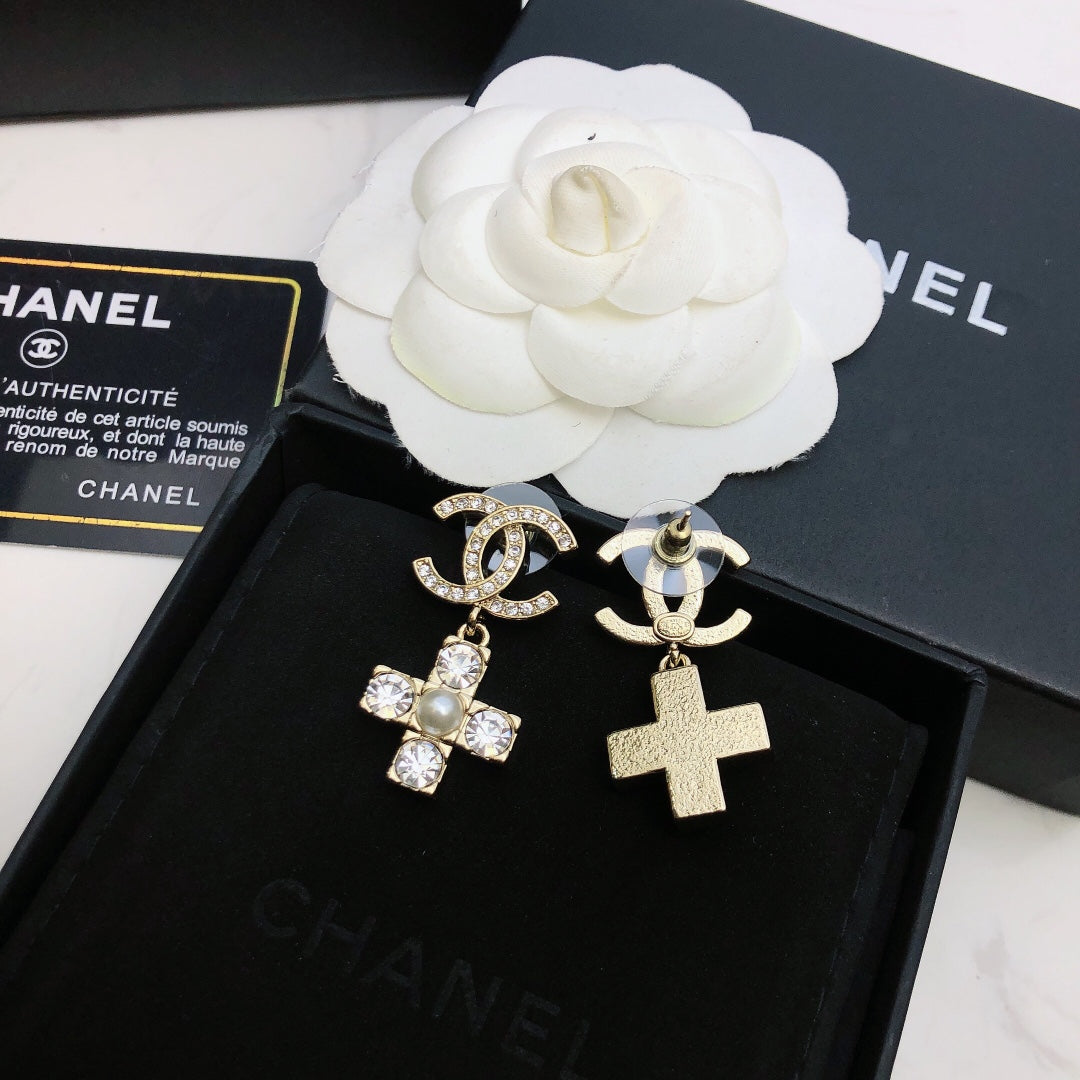 High-Quality Stud Earrings-123