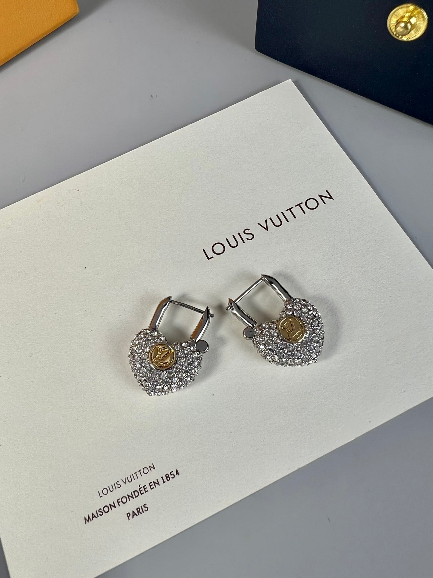 High-Quality Stud Earrings-15