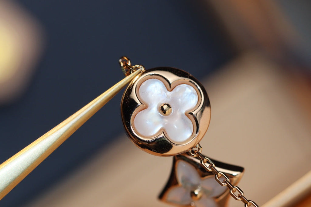 Four-Leaf Clover Bracelet