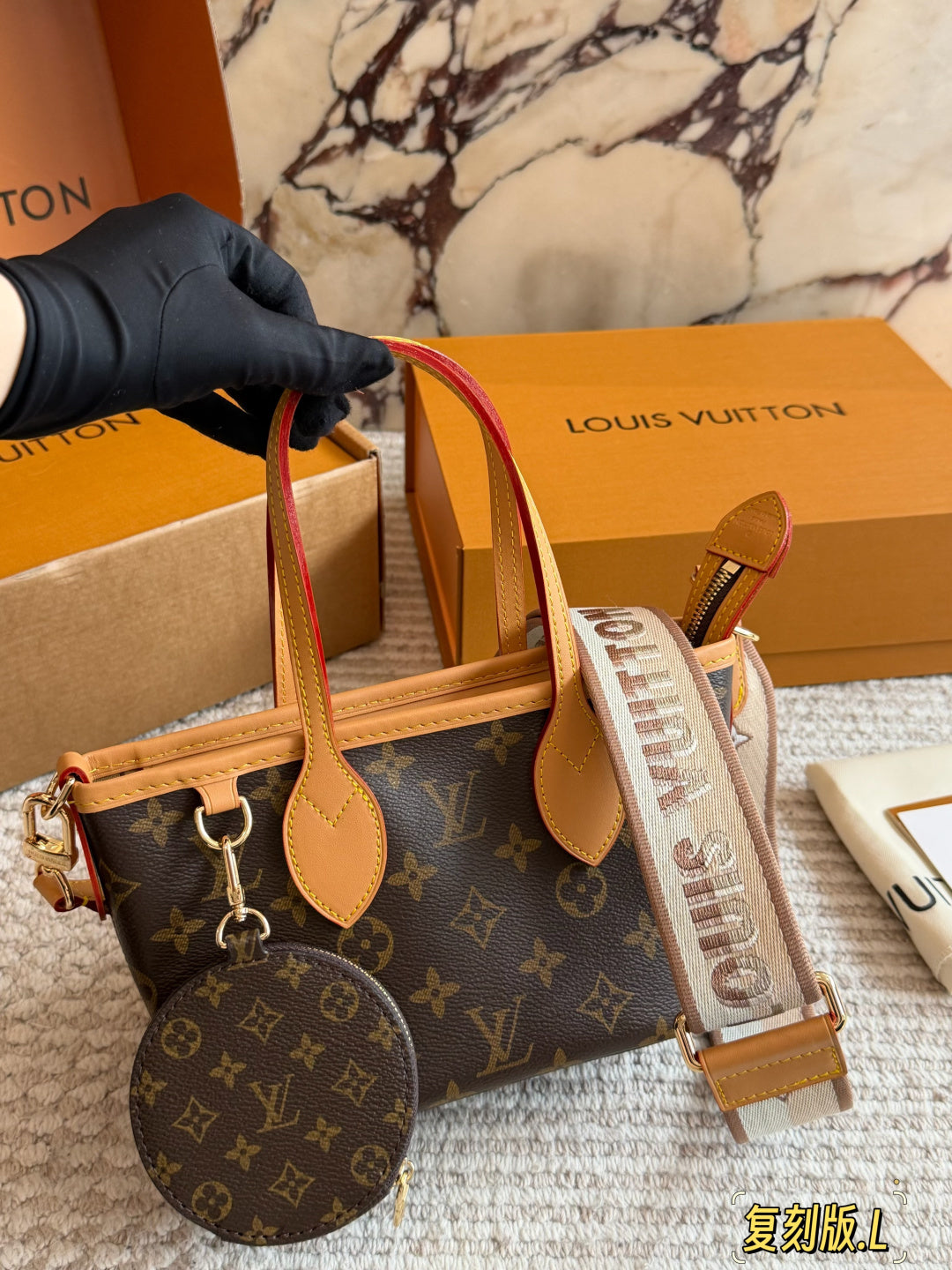 High-End Women's Fashion Handbags-1