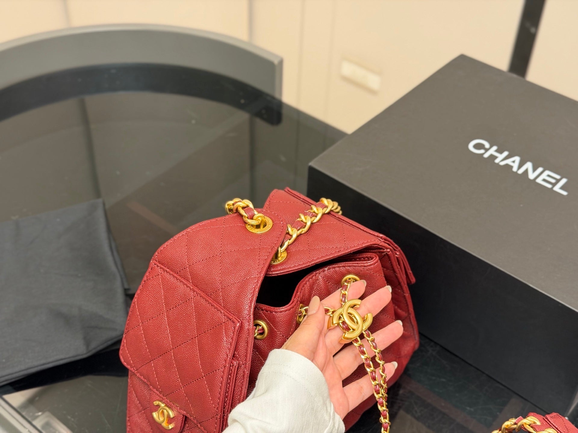 High-End Women's Fashion Handbags-26