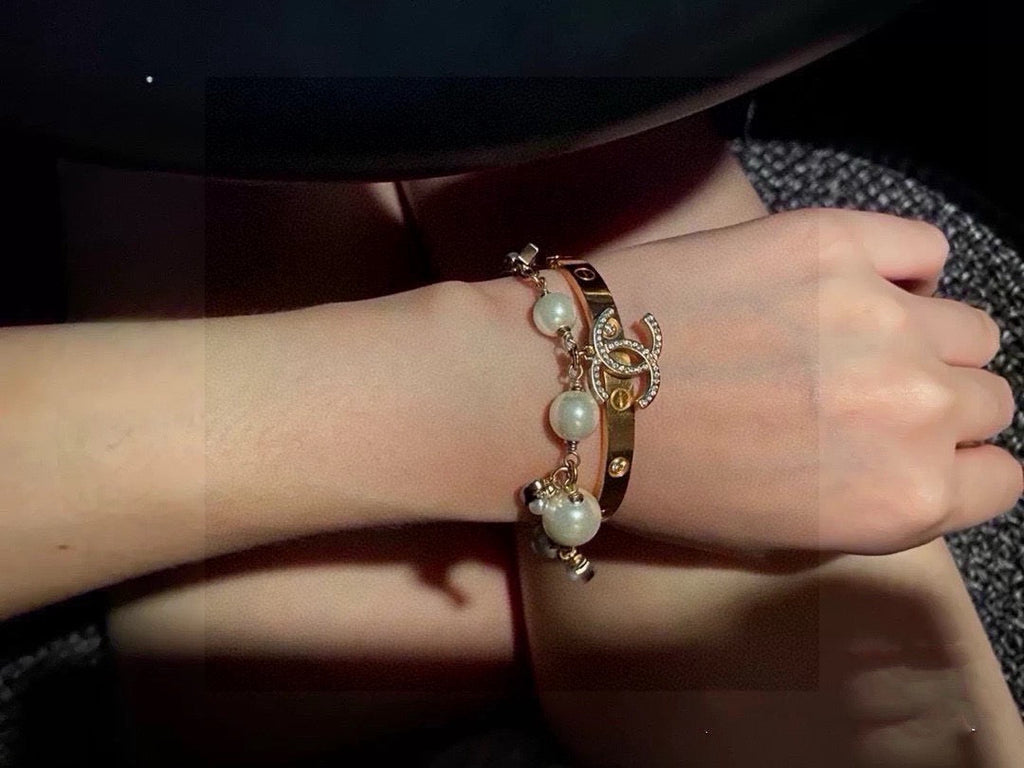 High-Quality Bracelets-101