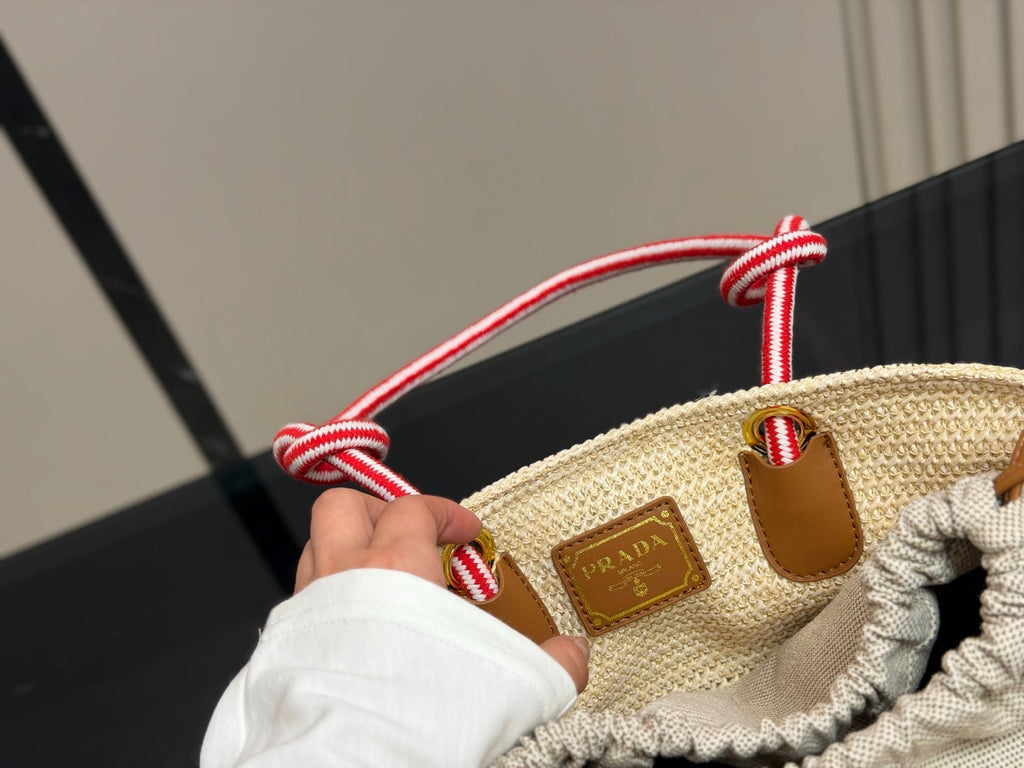 High-End Women's Fashion Handbags-18