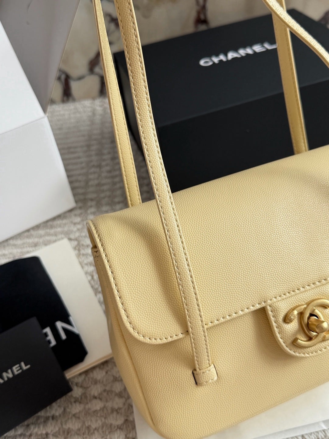 High-End Women's Fashion Handbags-3