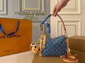 High-End Women's Fashion Handbags-10