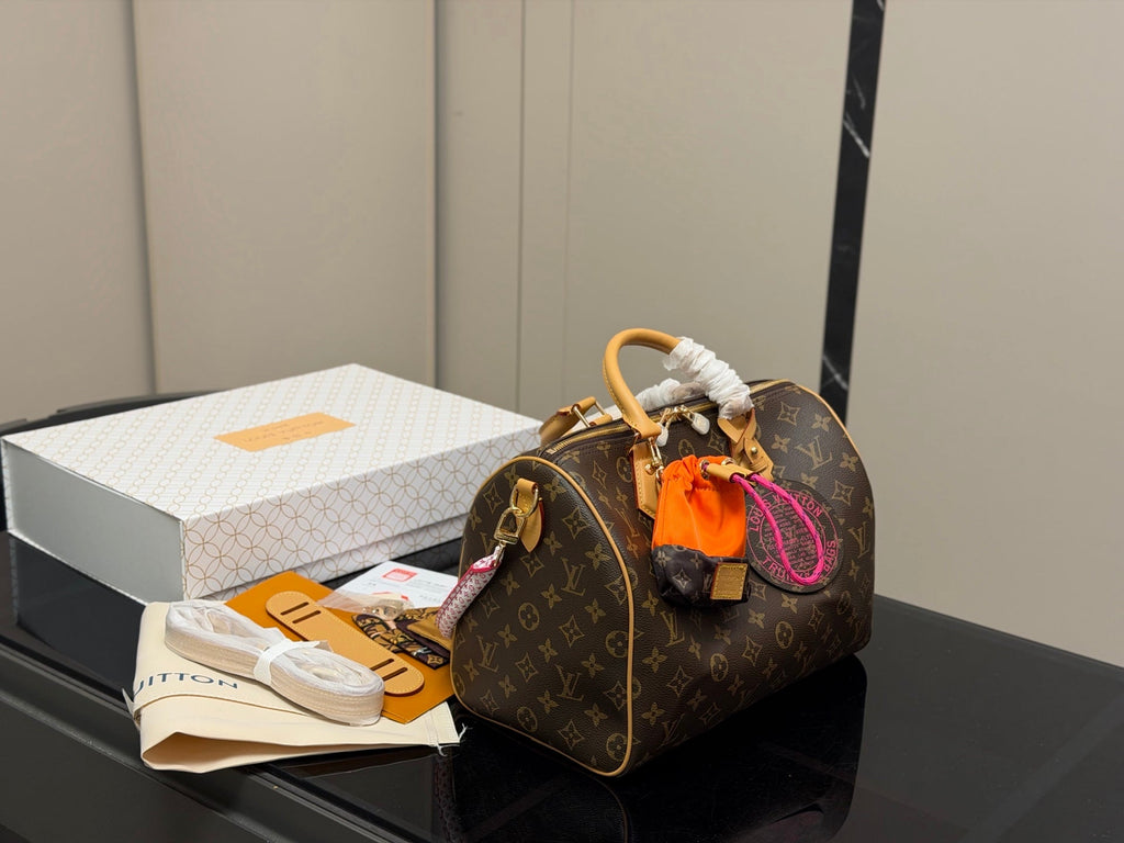 Premium Fashion Travel Bags-22