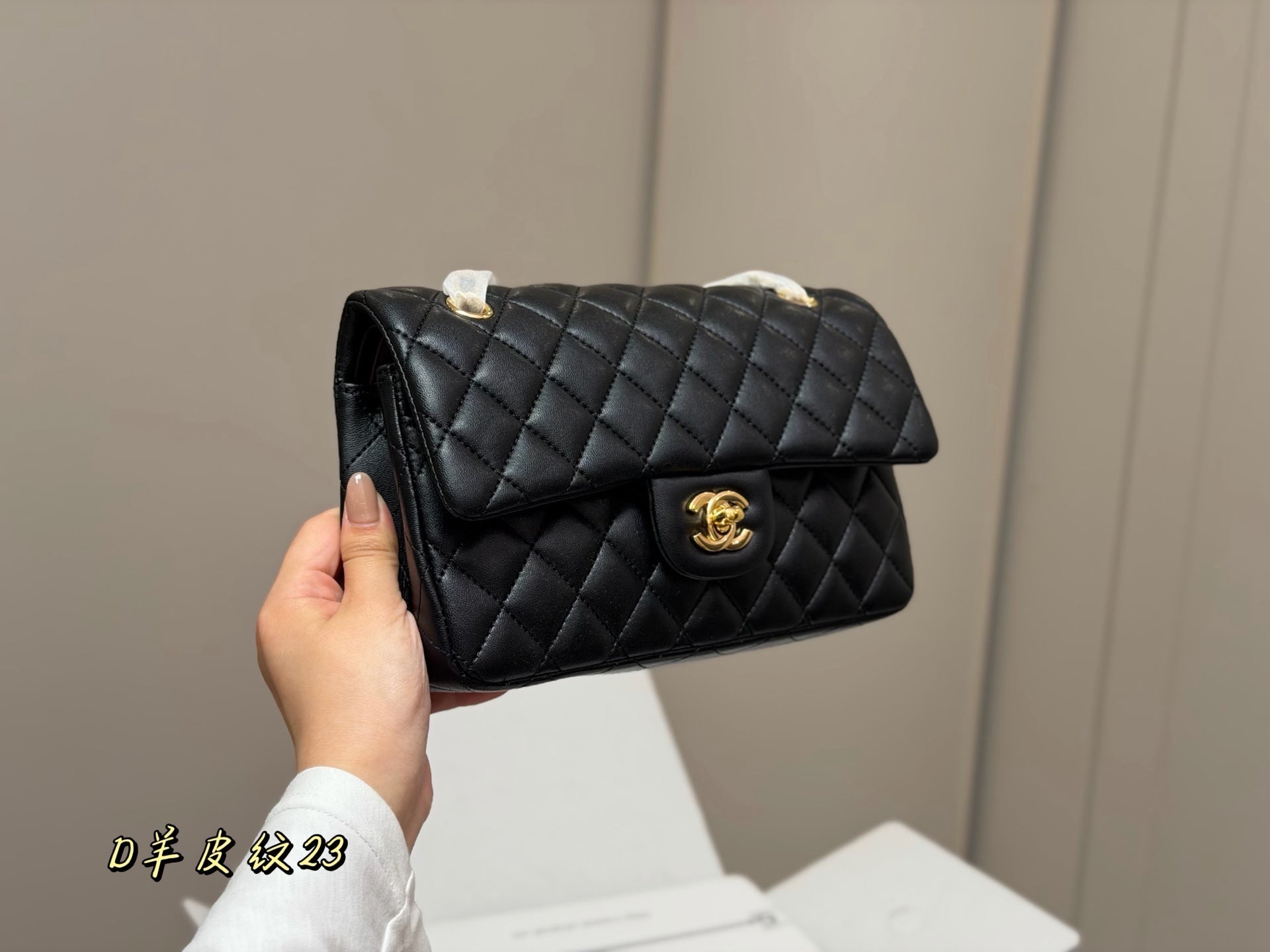 High-End Women's Fashion Handbags-30