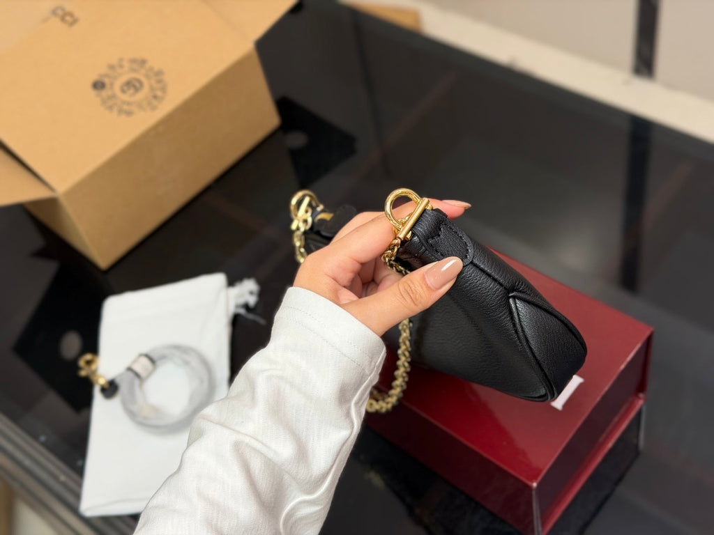 High-End Women's Fashion Handbags-19