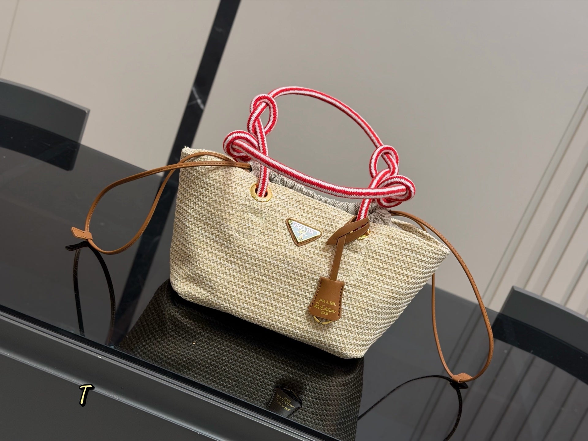 High-End Women's Fashion Handbags-18