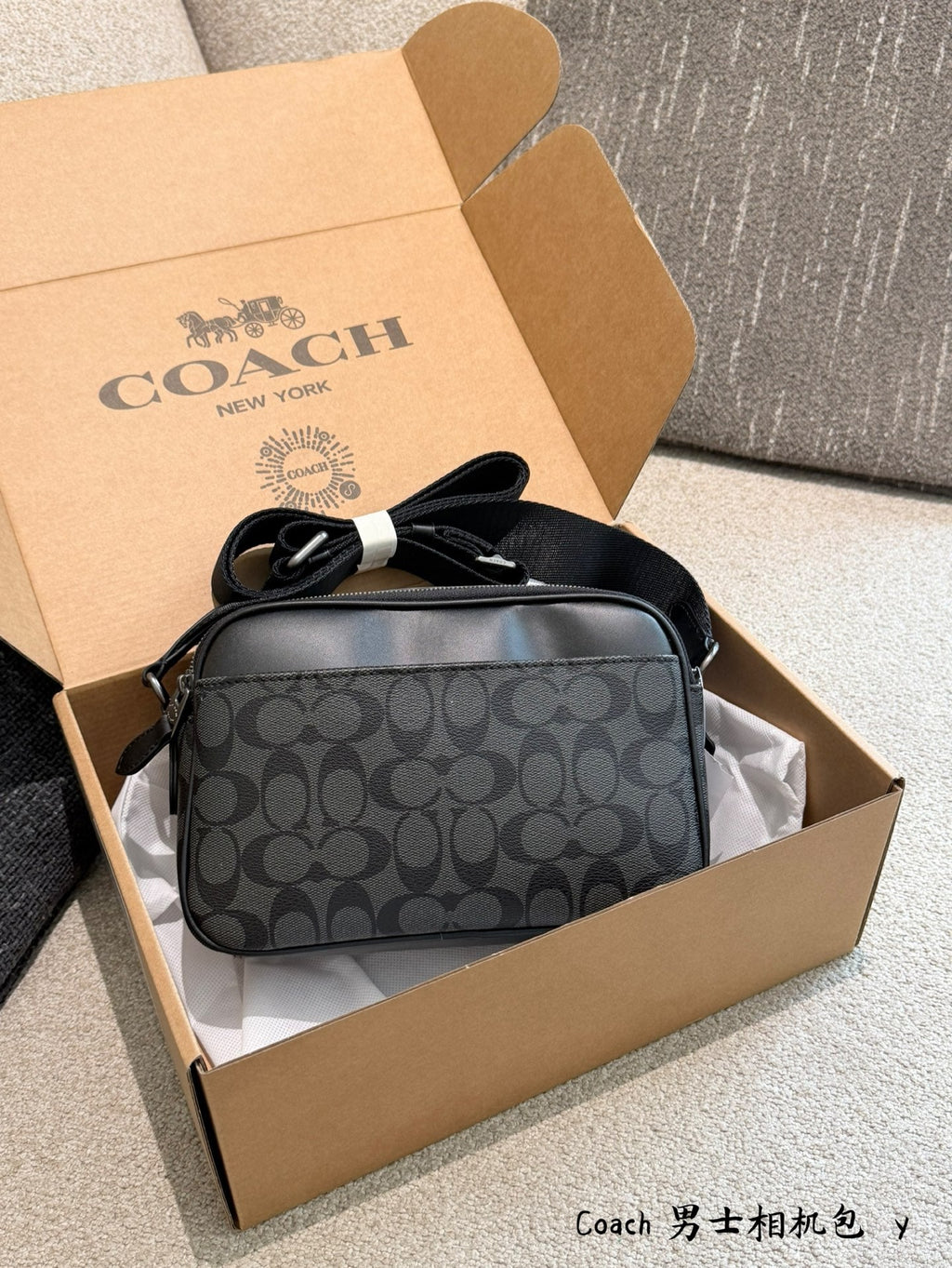 Luxury and Modernity — Luxurious Handbags Crafted Exclusively for the Elegant Gentleman — 10