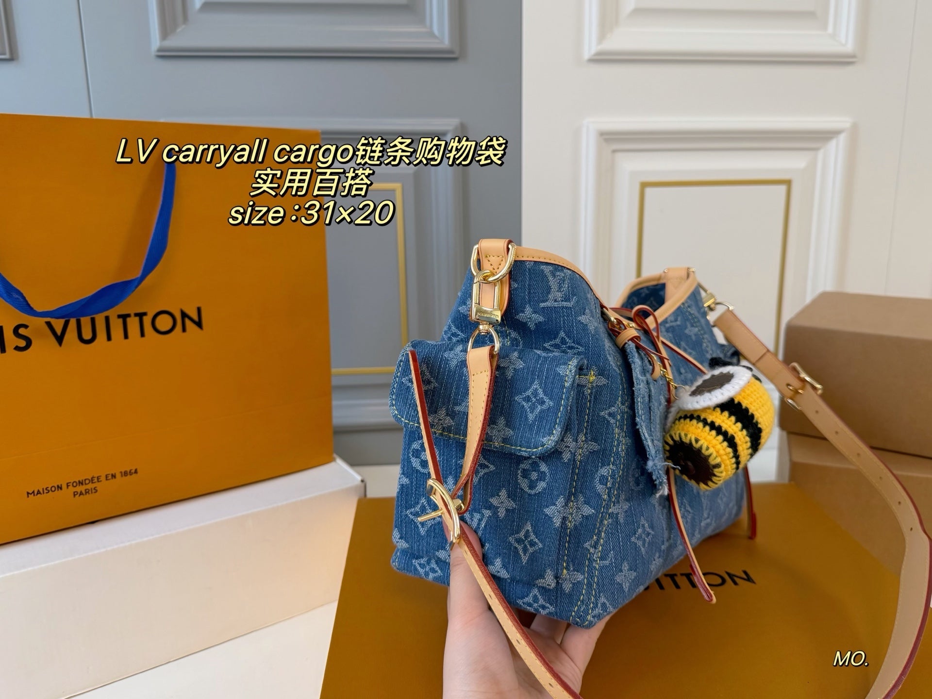High-End Women's Fashion Handbags-8