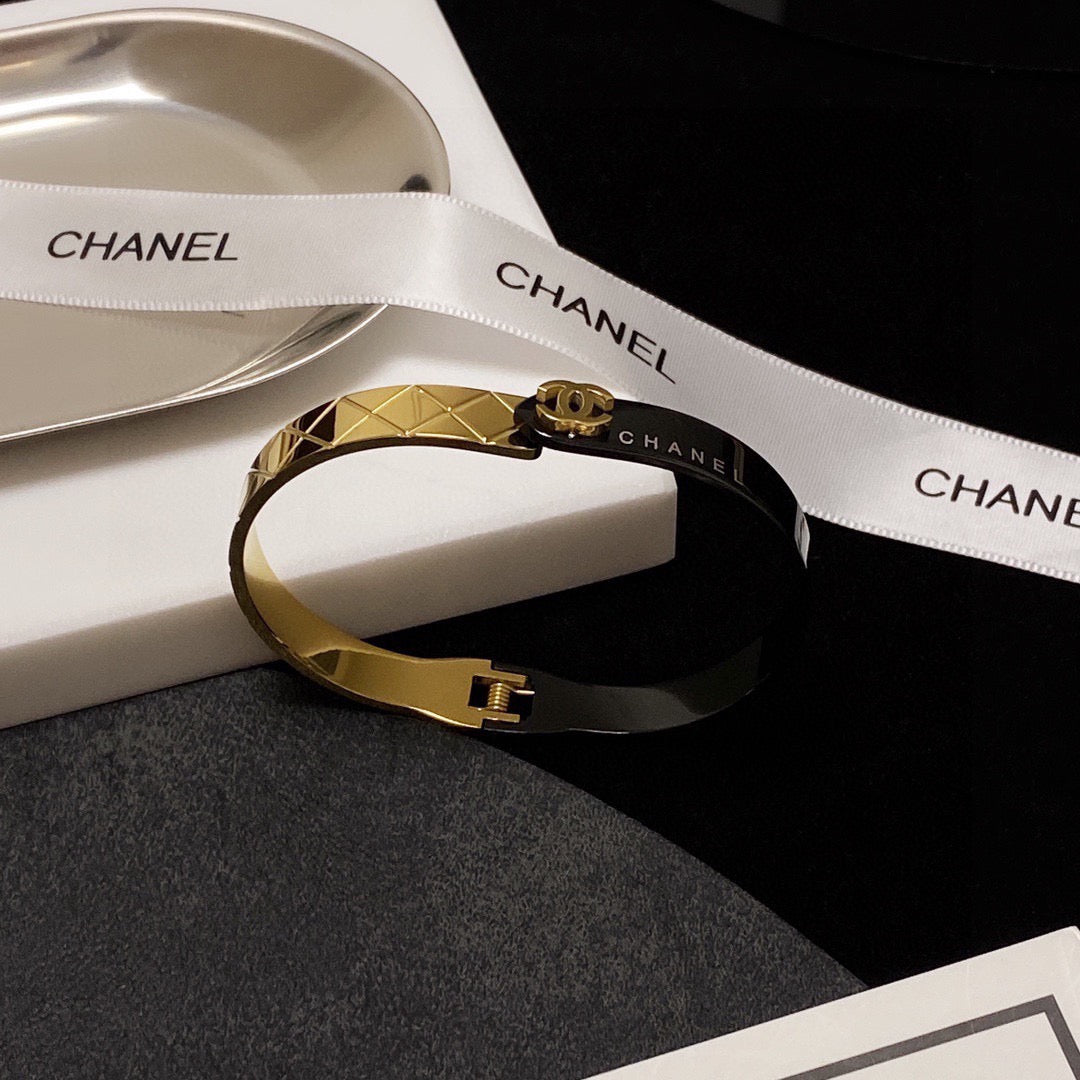 High-Quality Bracelets-183