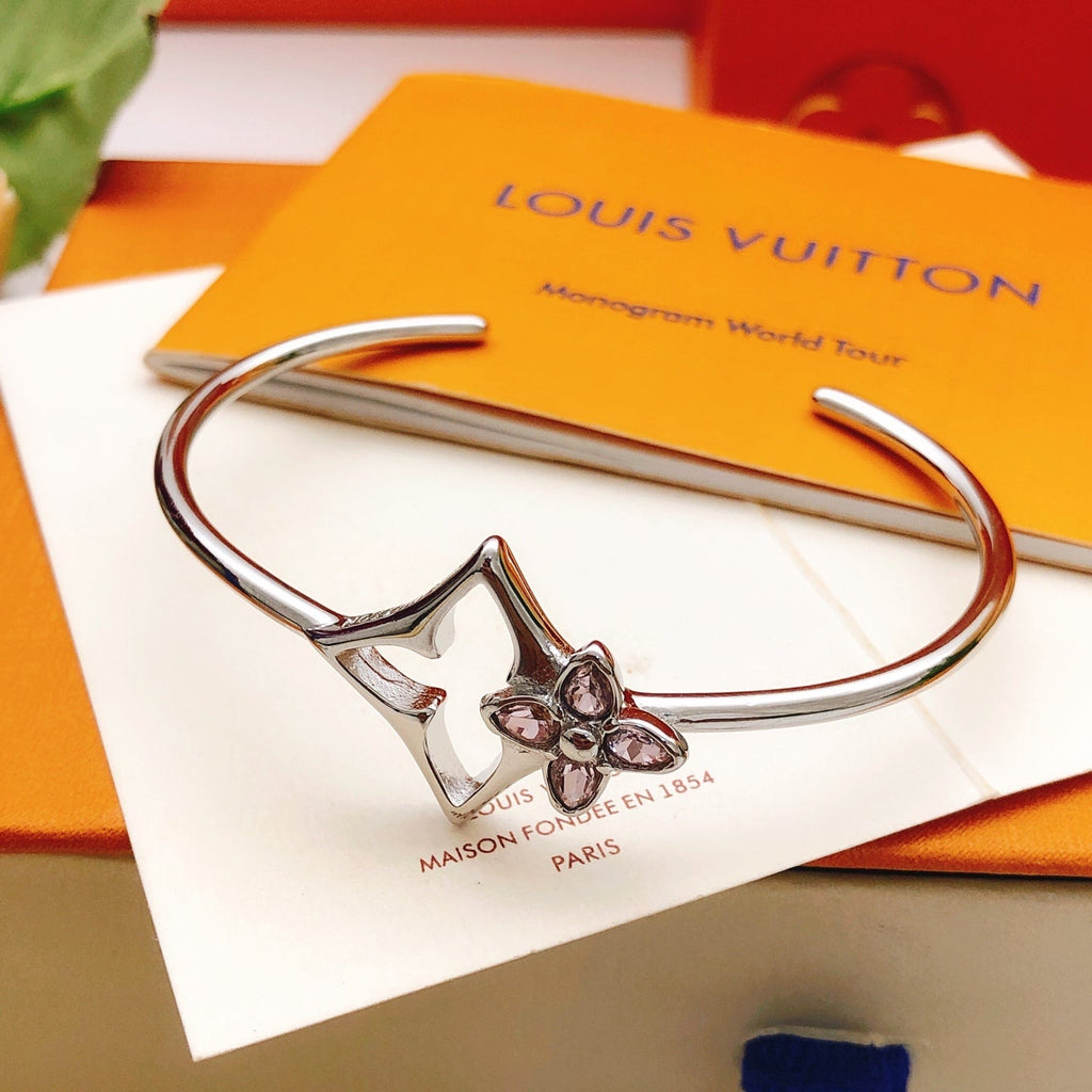 High-Quality Colored Diamond Bangle