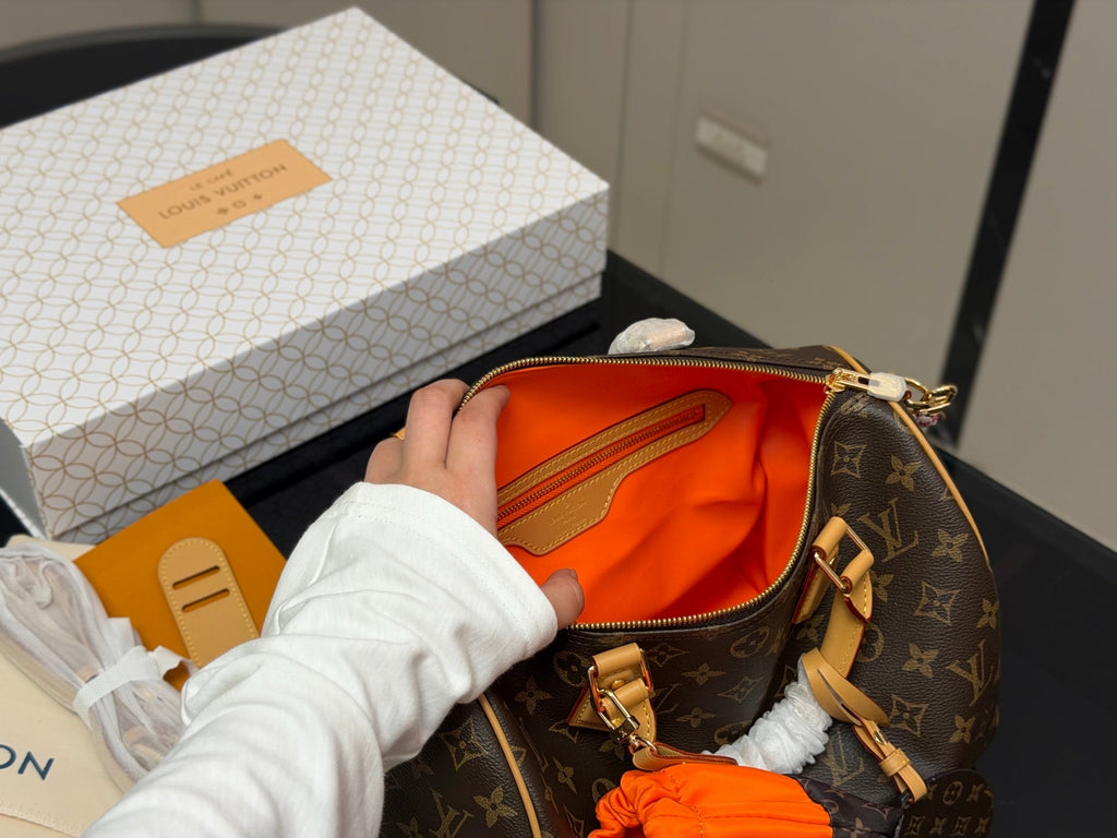 Premium Fashion Travel Bags-22