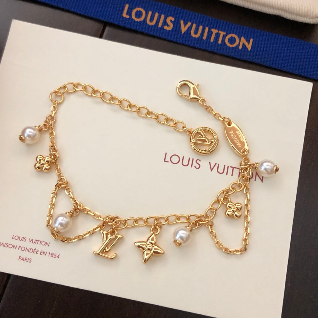 Golden Flower Pearl Bracelet & Necklace