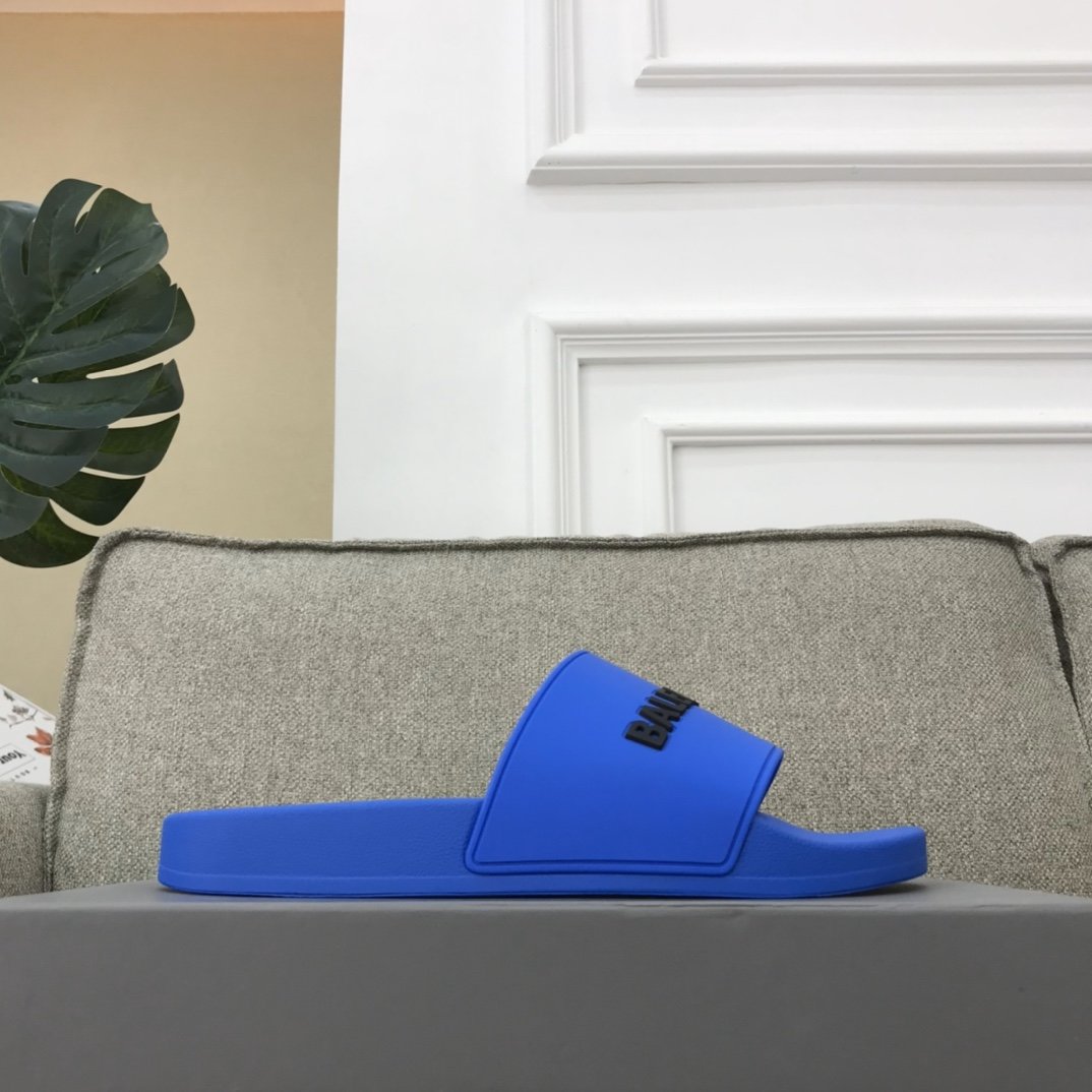 B A L E N // C I A G A - S L I D E S - 7 Colours Available