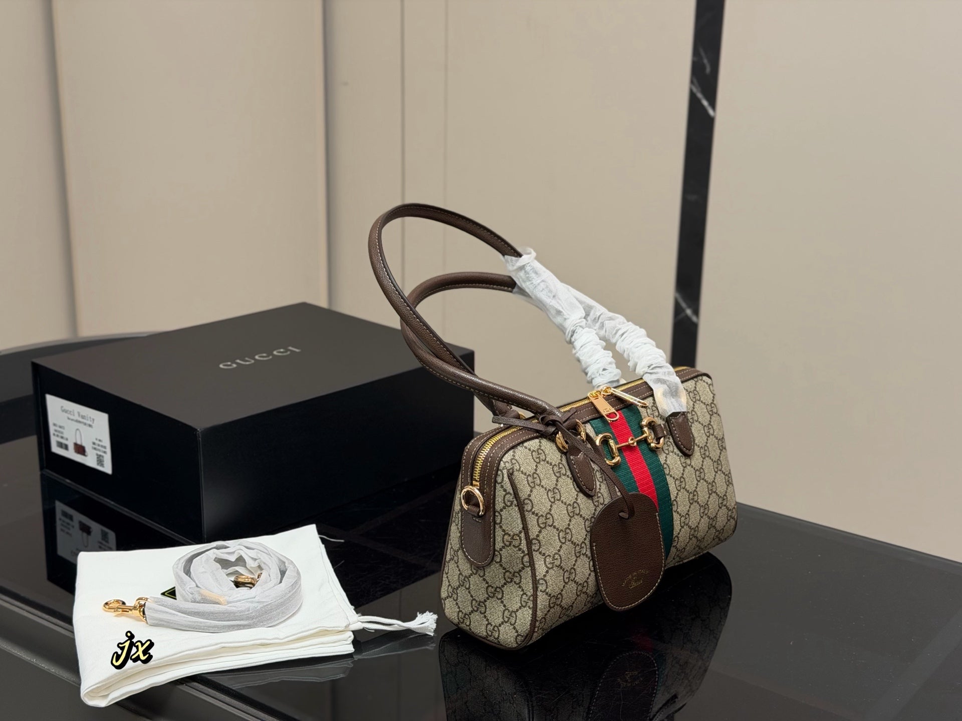 Premium Fashion Travel Bags-2277