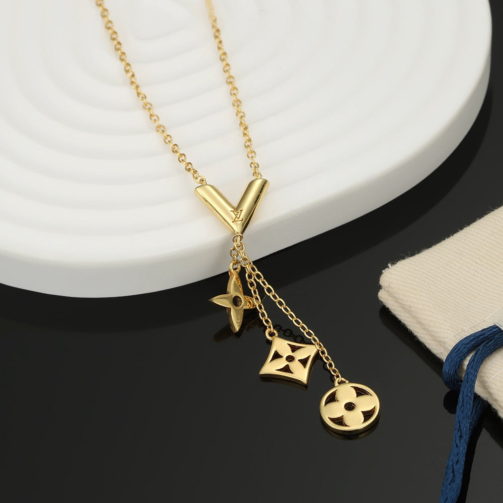 High-Quality Necklace-aa