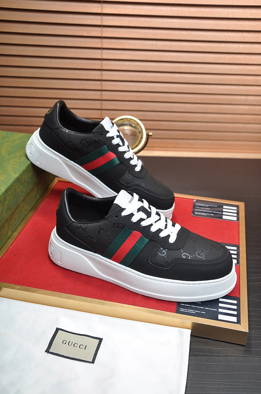 G U C C I - 2022 Gang Sneaker (2 Colours Available)