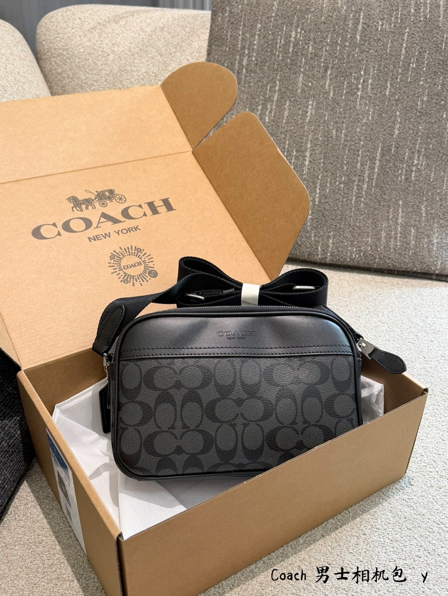 Luxury and Modernity — Luxurious Handbags Crafted Exclusively for the Elegant Gentleman — 10