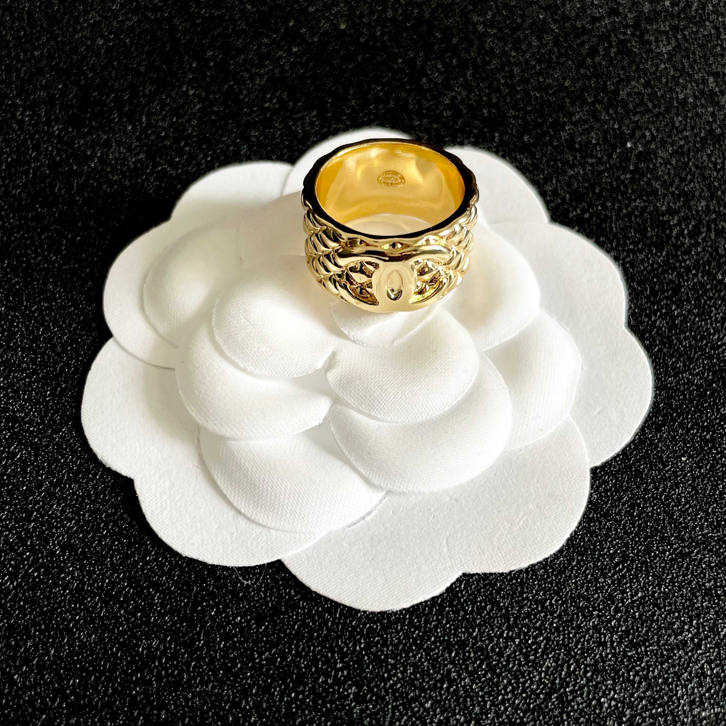 High-Quality Rings-192