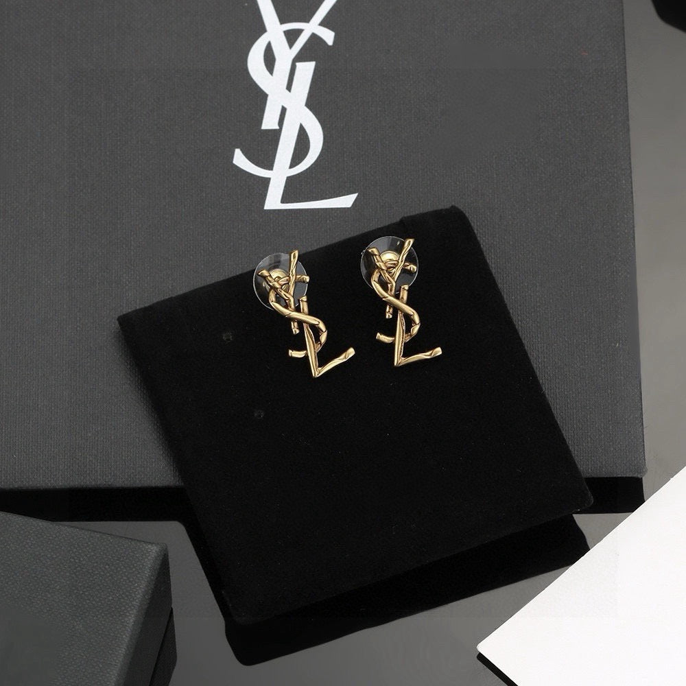 High-Quality Stud Earrings-40