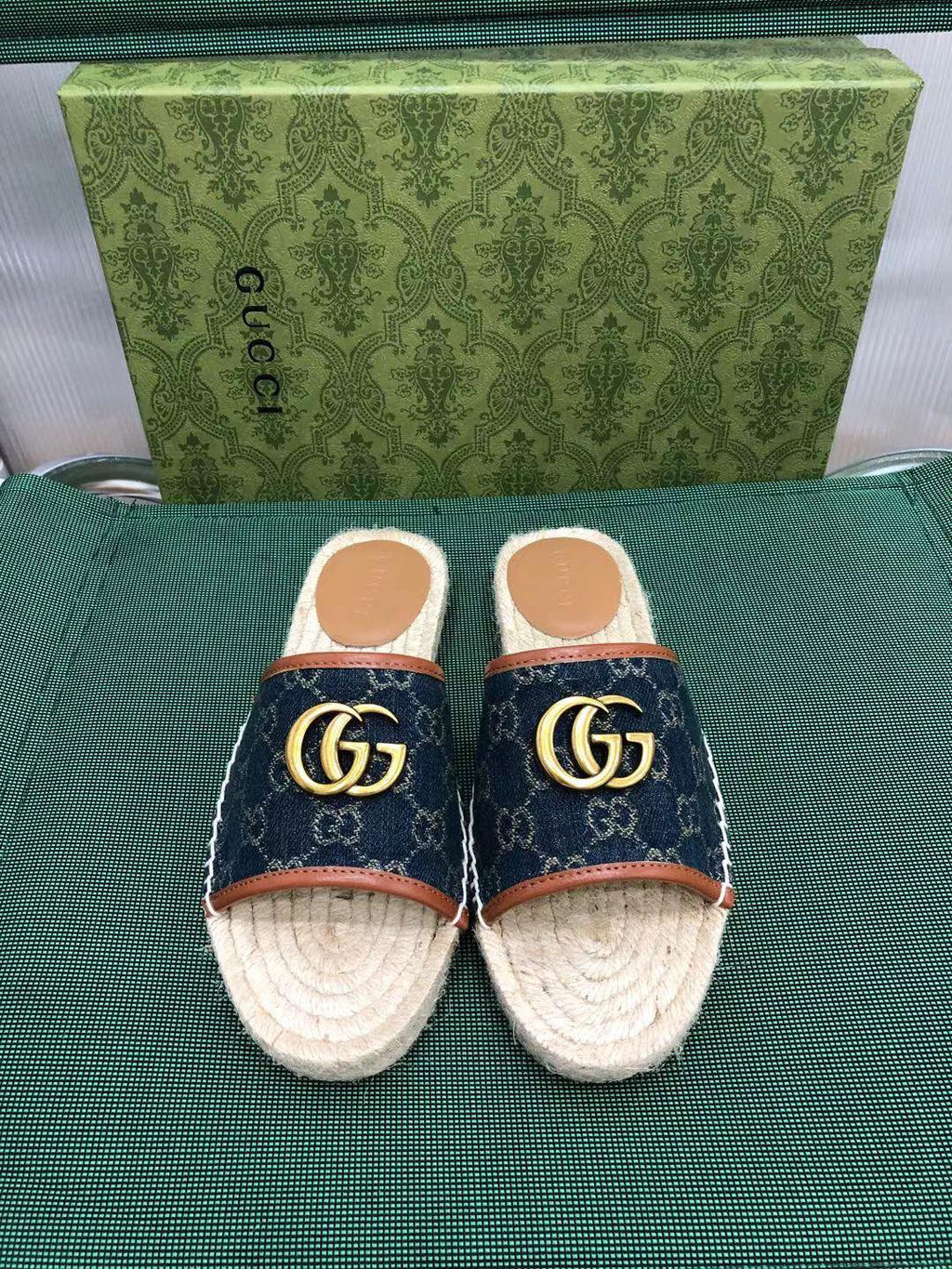 G Slides - Wheat [Denim/Gold Buckle]