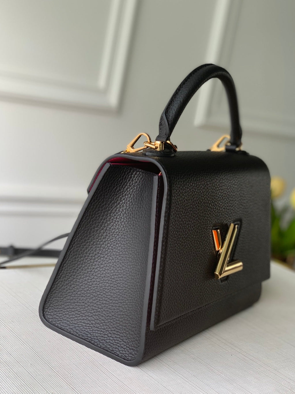 one handle handbag in 3 colors