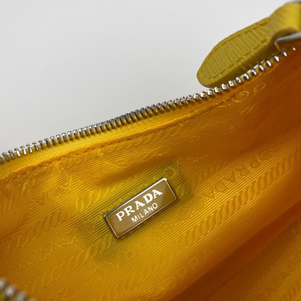 P r a d a yellow 2X12x 6cm！