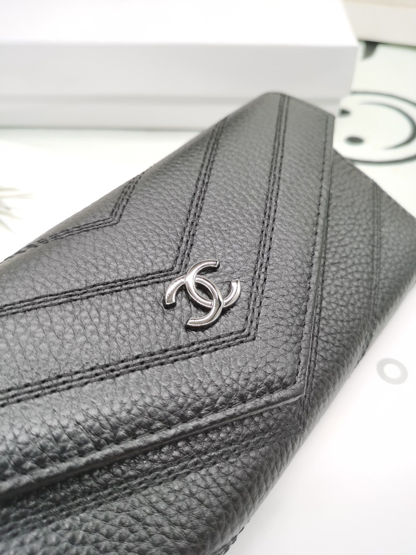 C h a n e l wallet