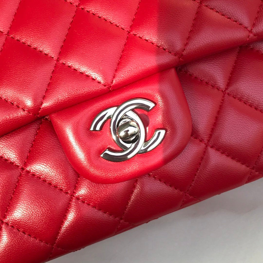 C ha classic red