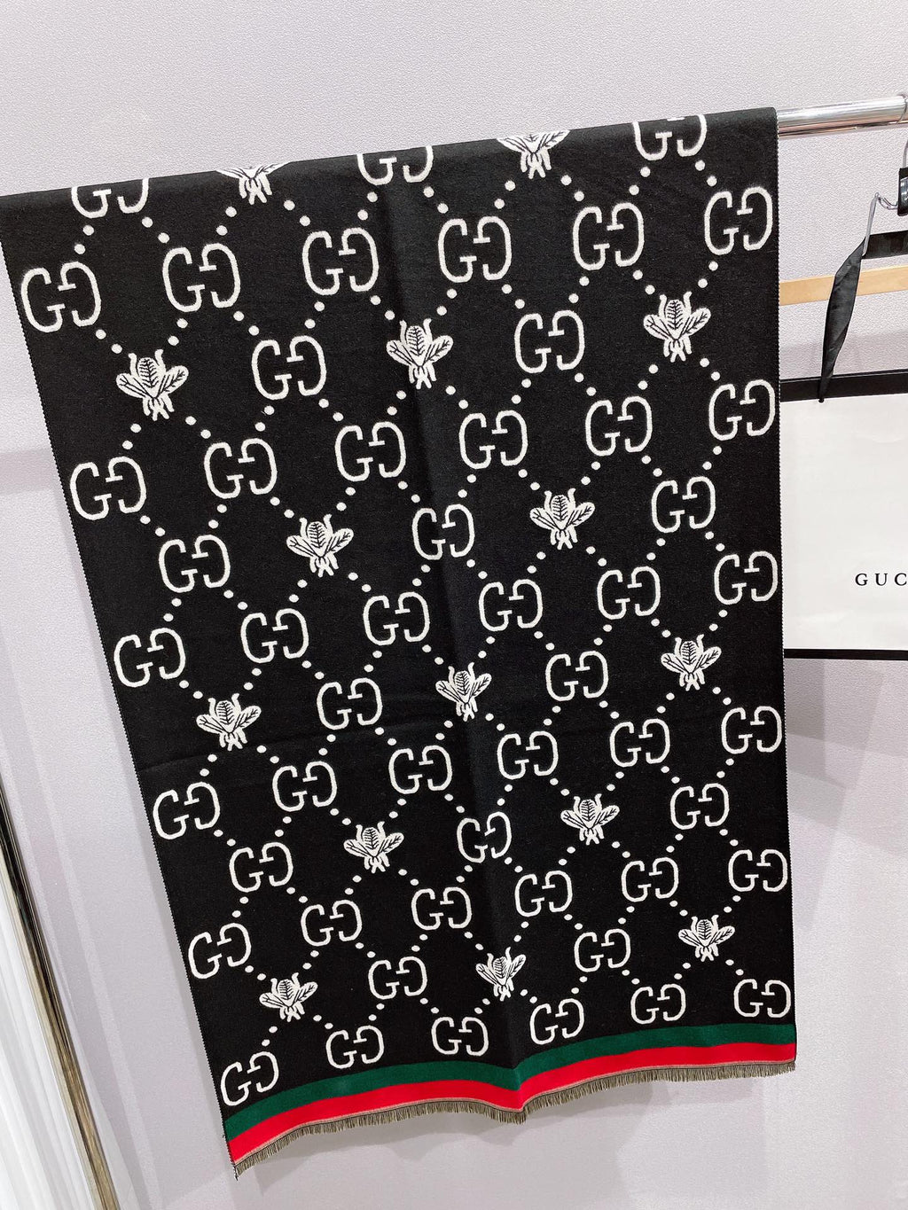 G u c c i scarf black or brown