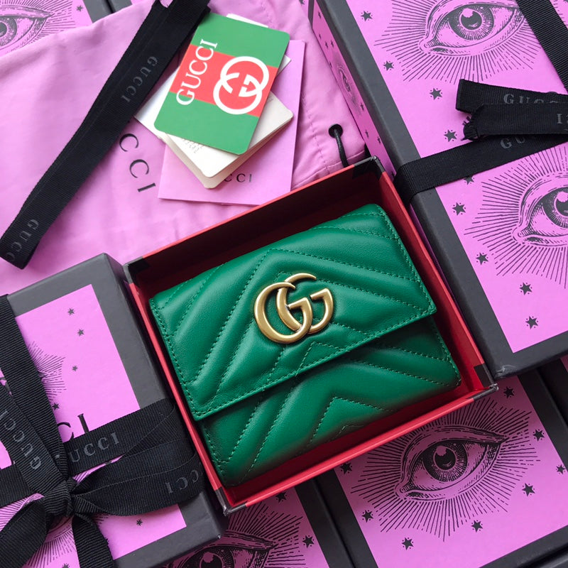 G u c c i wallet