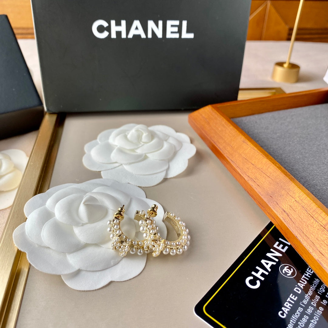 C h  earrings
