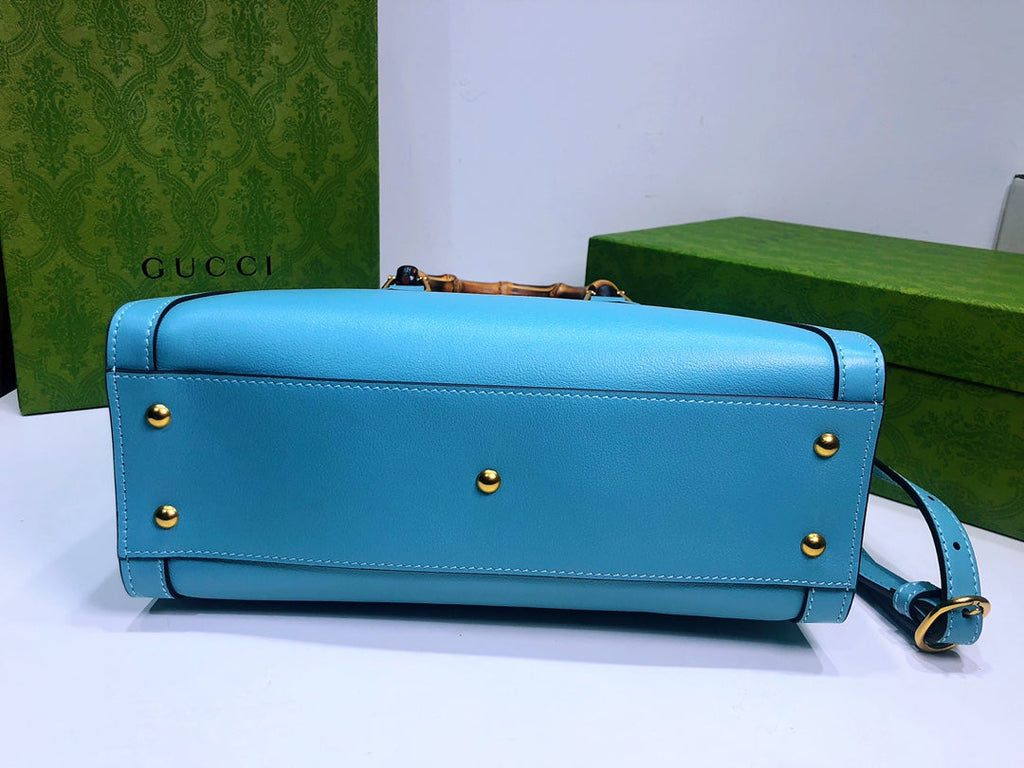 G u c c i blue Diana 20x 16x 10 or 27x 24x 11